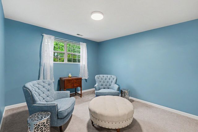 32 Ridge View Circle, Dry Ridge, KY 41035
