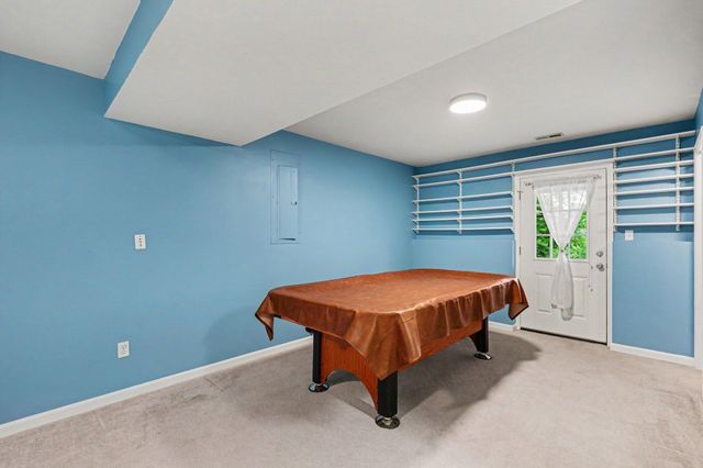 32 Ridge View Circle, Dry Ridge, KY 41035