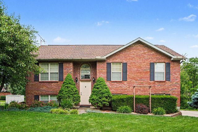 32 Ridge View Circle, Dry Ridge, KY 41035