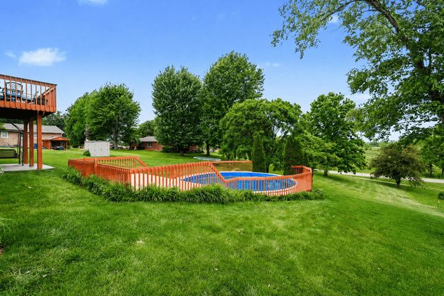 32 Ridge View Circle, Dry Ridge, KY 41035