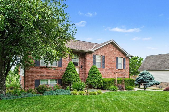 32 Ridge View Circle, Dry Ridge, KY 41035