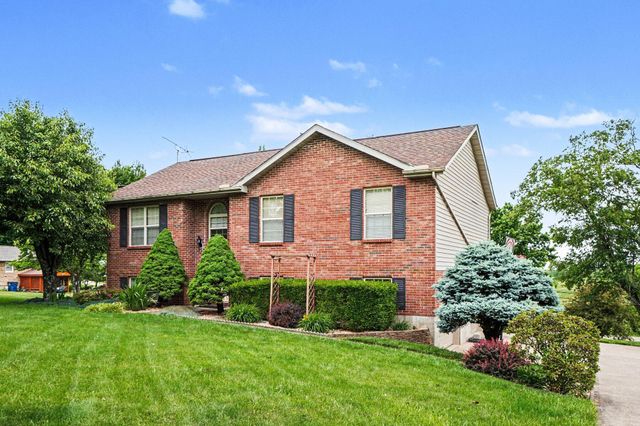 32 Ridge View Circle, Dry Ridge, KY 41035