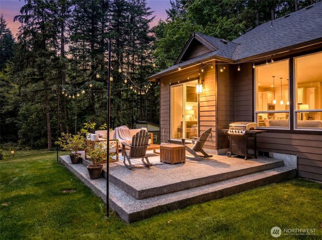 10360 Brownsville Highway NE, Poulsbo, WA 98370