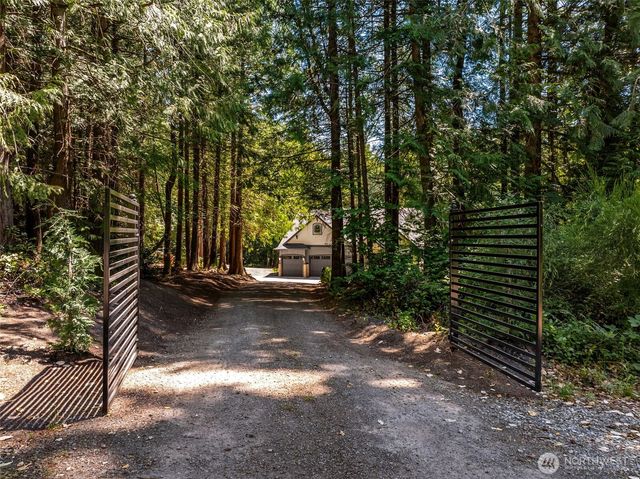 10360 Brownsville Highway NE, Poulsbo, WA 98370