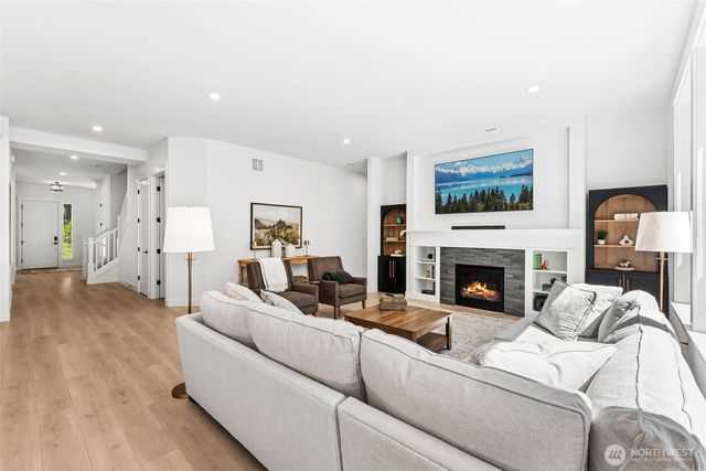 10360 Brownsville Highway NE, Poulsbo, WA 98370
