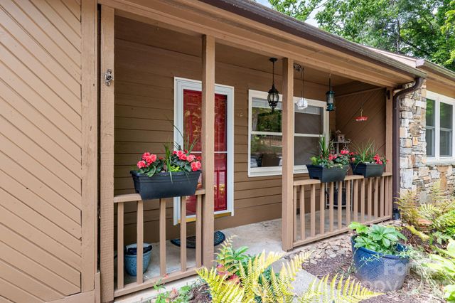 12 Pencross Circle, Etowah, NC 28729