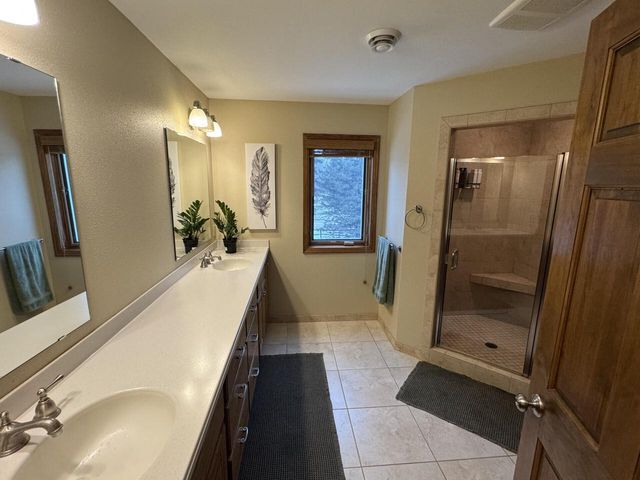 W327S8037 Memory LANE, Mukwonago, WI 53149