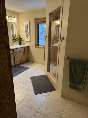 W327S8037 Memory LANE, Mukwonago, WI 53149