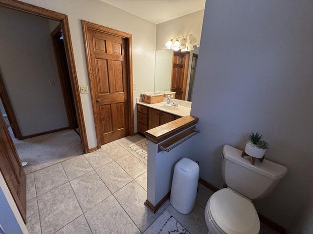 W327S8037 Memory LANE, Mukwonago, WI 53149