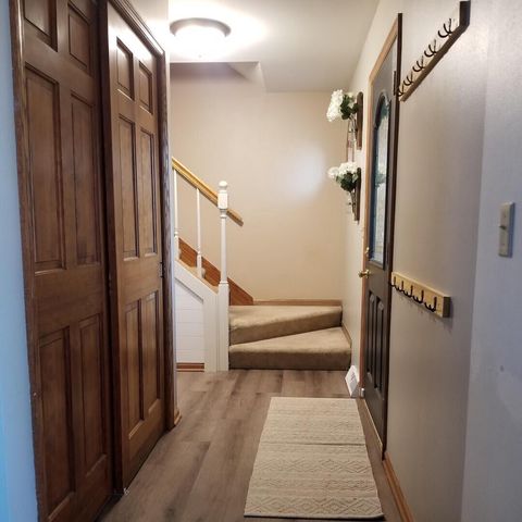 W327S8037 Memory LANE, Mukwonago, WI 53149