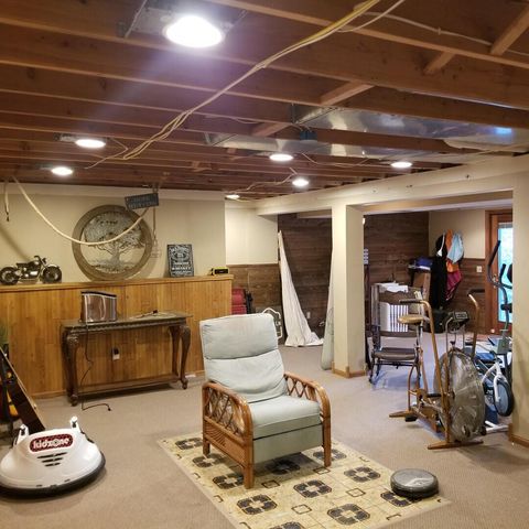 W327S8037 Memory LANE, Mukwonago, WI 53149