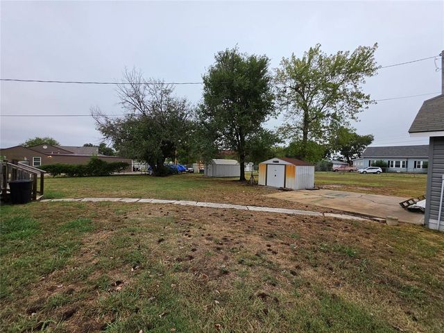 1745 W Wiley Street, Shawnee, OK 74804