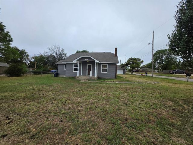 1745 W Wiley Street, Shawnee, OK 74804