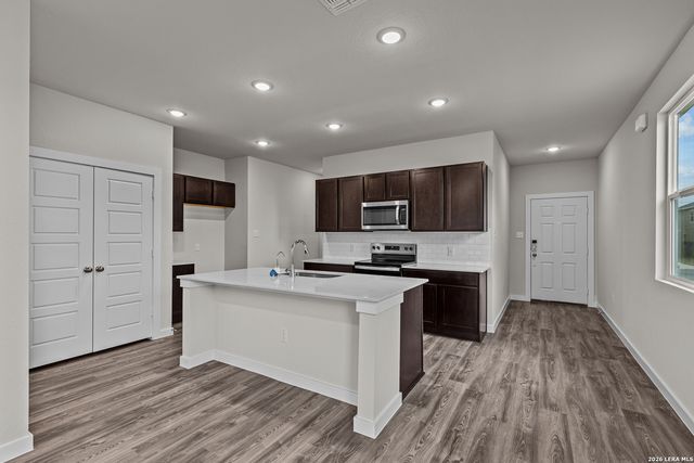 4306 HOBBITON WAY, New Braunfels, TX 78130