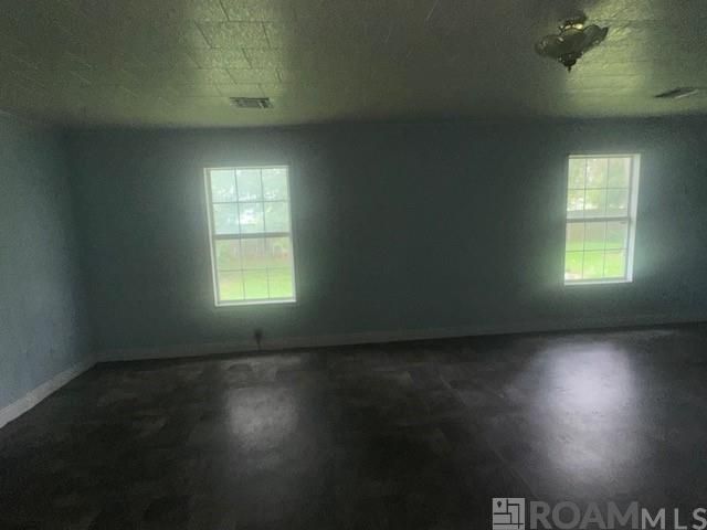 130 Millien Dr, Donaldsonville, LA 70346