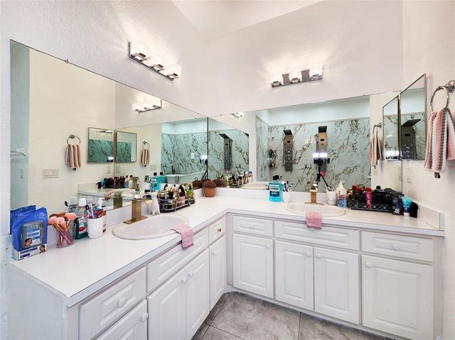 2735 BERKFORD CIRCLE, Lakeland, FL 33810