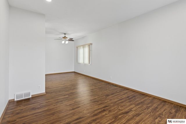 15077 Butler Avenue, Omaha, NE 68116