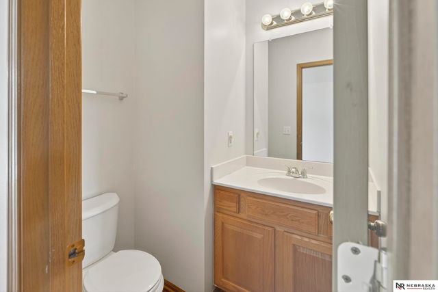 15077 Butler Avenue, Omaha, NE 68116