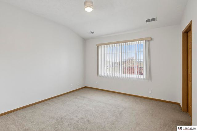 15077 Butler Avenue, Omaha, NE 68116