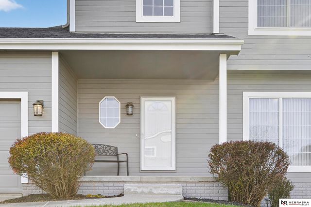 15077 Butler Avenue, Omaha, NE 68116