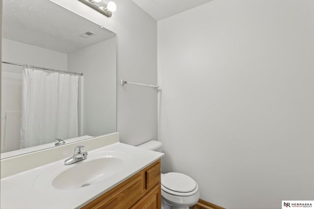 15077 Butler Avenue, Omaha, NE 68116