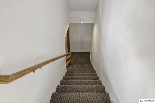 15077 Butler Avenue, Omaha, NE 68116