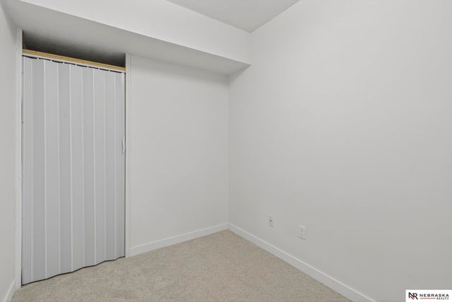 15077 Butler Avenue, Omaha, NE 68116