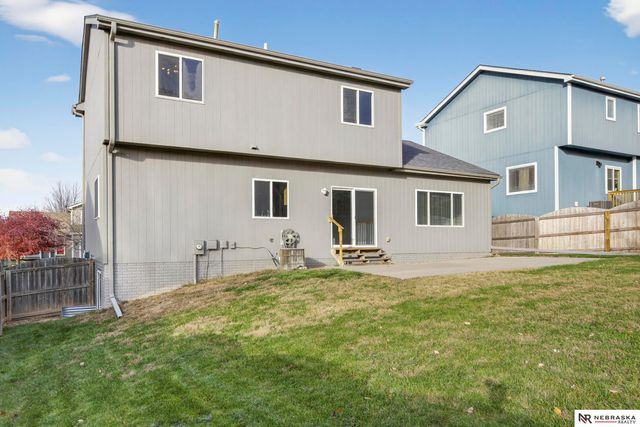 15077 Butler Avenue, Omaha, NE 68116