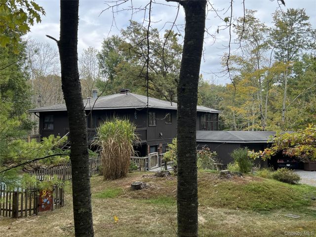 404 John Joy Road, Woodstock, NY 12498