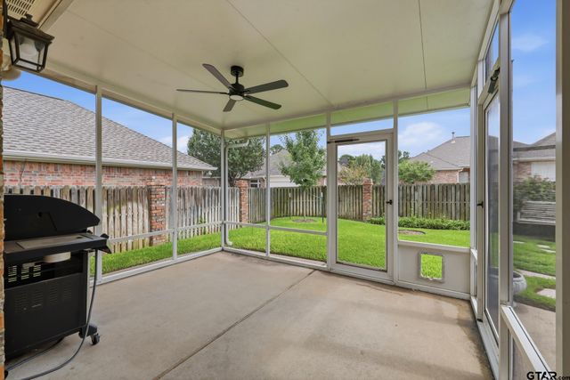 345 Bunker Dr, Tyler, TX 75703
