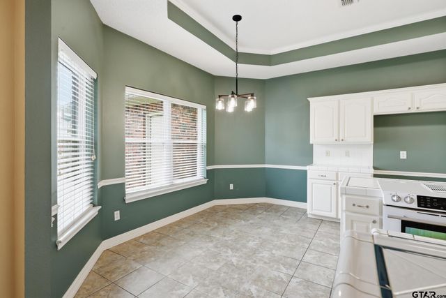 345 Bunker Dr, Tyler, TX 75703