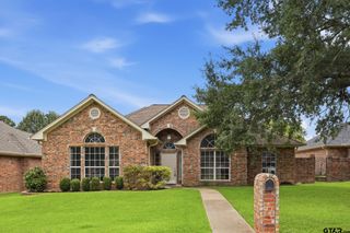 345 Bunker Dr, Tyler, TX 75703