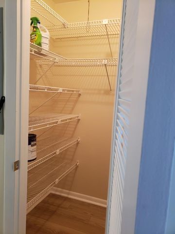 146 Canterbury 146, West Palm Beach, FL 33417