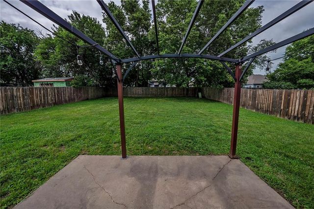 2108 E 26th Street, Lawrence, KS 66046