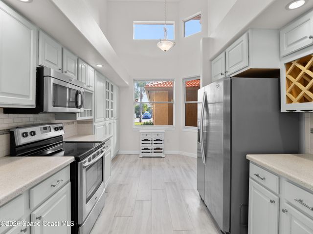 14 Marina Isles Boulevard B, Indian Harbour Beach, FL 32937