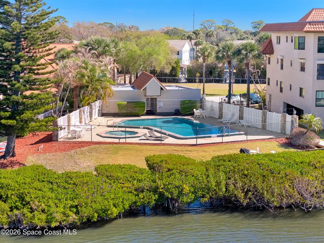 14 Marina Isles Boulevard B, Indian Harbour Beach, FL 32937