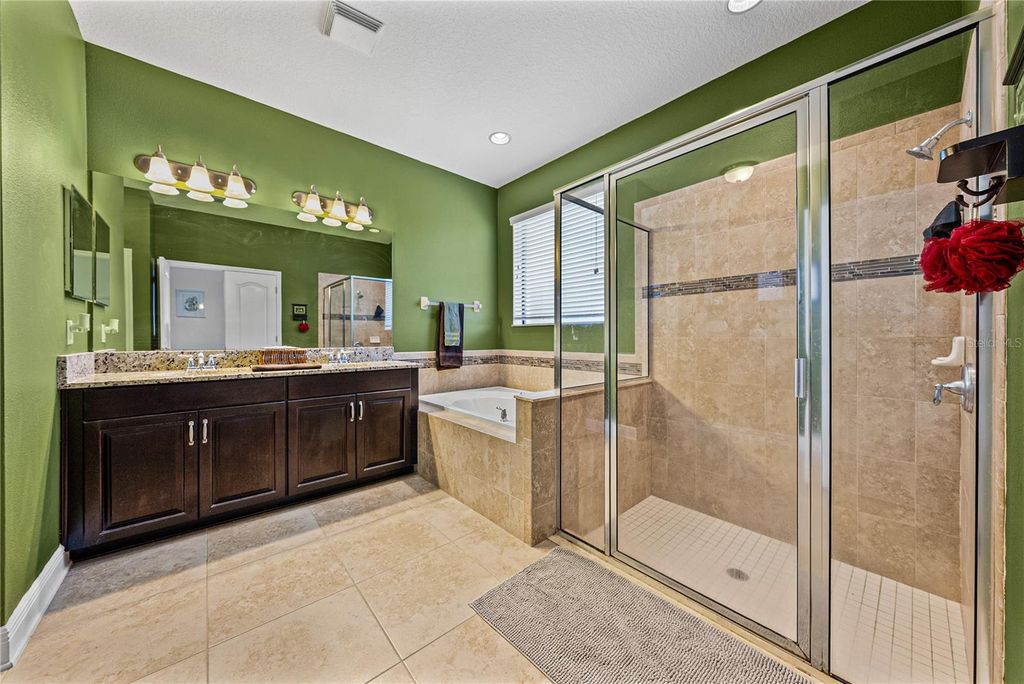 Image 33 of property listing at 11510 SAND STONE ROCK DRIVE, Riverview, FL 33569