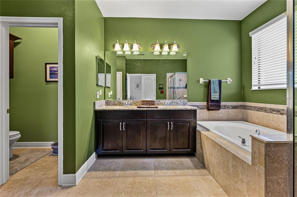 Image 34 of property listing at 11510 SAND STONE ROCK DRIVE, Riverview, FL 33569