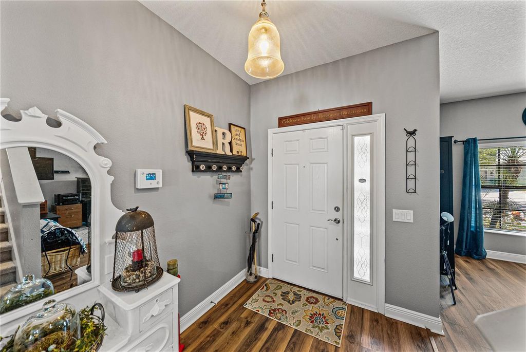 Image 9 of property listing at 11510 SAND STONE ROCK DRIVE, Riverview, FL 33569