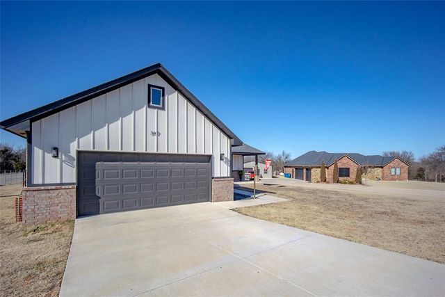 397 Fleenor Lane, Newcastle, OK 73065