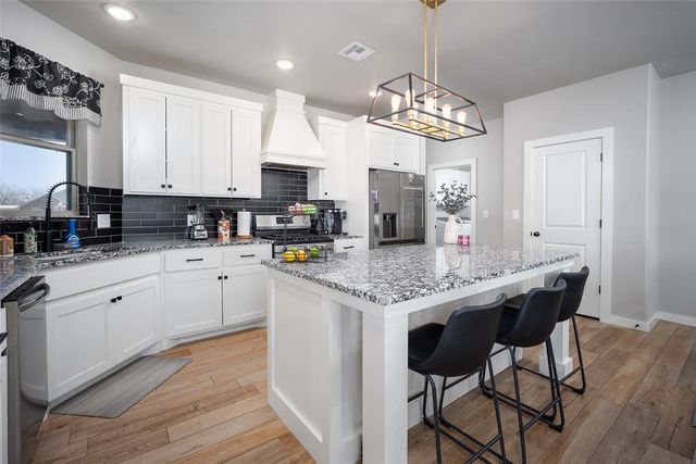 397 Fleenor Lane, Newcastle, OK 73065