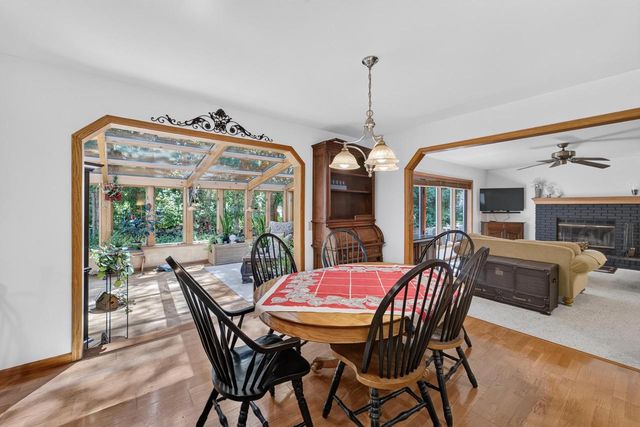873 Peregrine Circle, Oregon, WI 53575