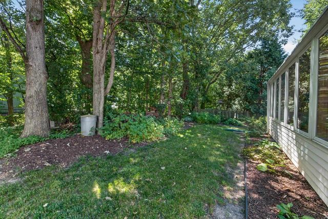 873 Peregrine Circle, Oregon, WI 53575
