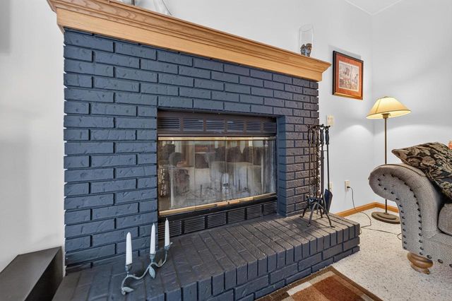 873 Peregrine Circle, Oregon, WI 53575