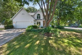 873 Peregrine Circle, Oregon, WI 53575