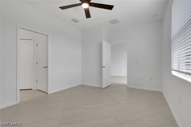 1645 Alameda DR, Naples, FL 34120