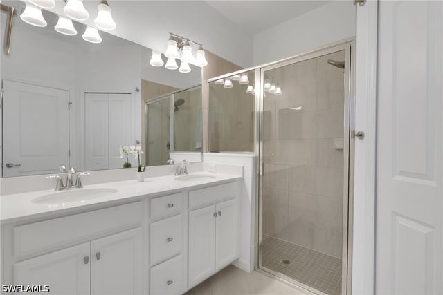 1645 Alameda DR, Naples, FL 34120