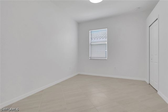 1645 Alameda DR, Naples, FL 34120