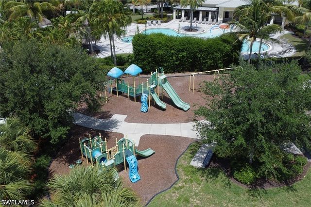 1645 Alameda DR, Naples, FL 34120
