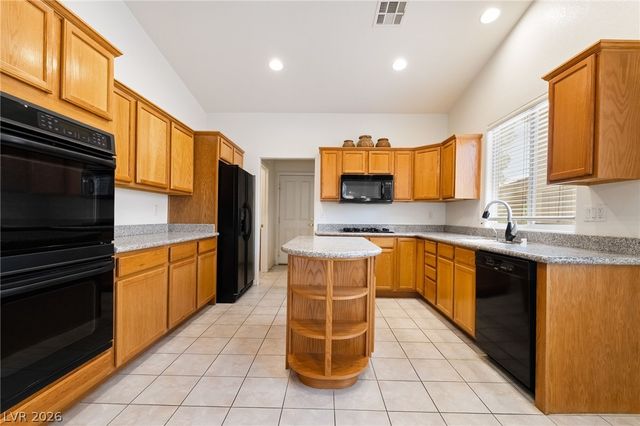 679 Kentons Run Avenue, Henderson, NV 89052